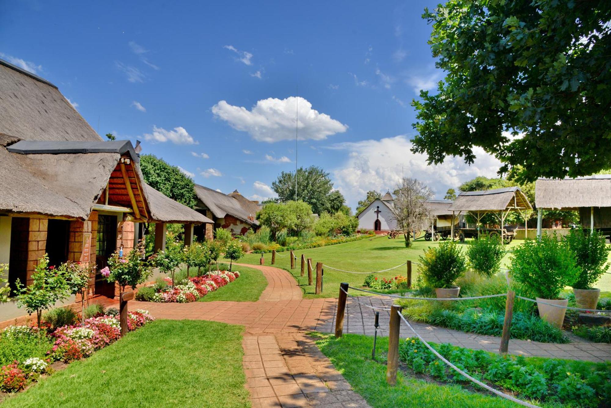 African Hills Safari Lodge & Spa Magaliesburg Dış mekan fotoğraf